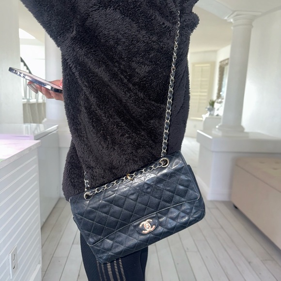 Authentic Vintage Classic Double Flap Quilted Lambskin Medium Purse NEEDS FIXING - Picture 16 of 16